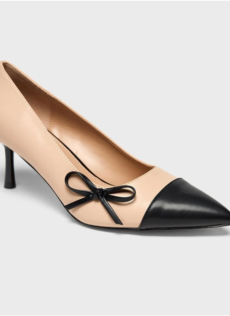 shoexpress Pointed Toe Pumps