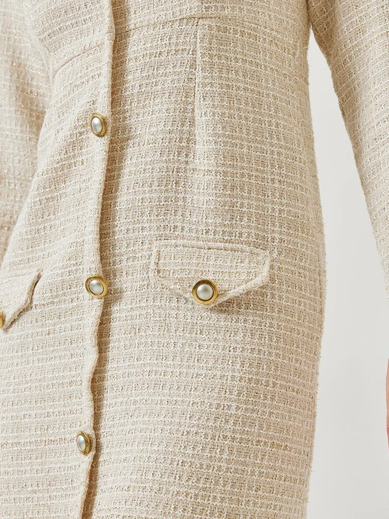 بيانكو لوتشي فستان قصير تويد  بأزرار وجيب ورقبة دائرية