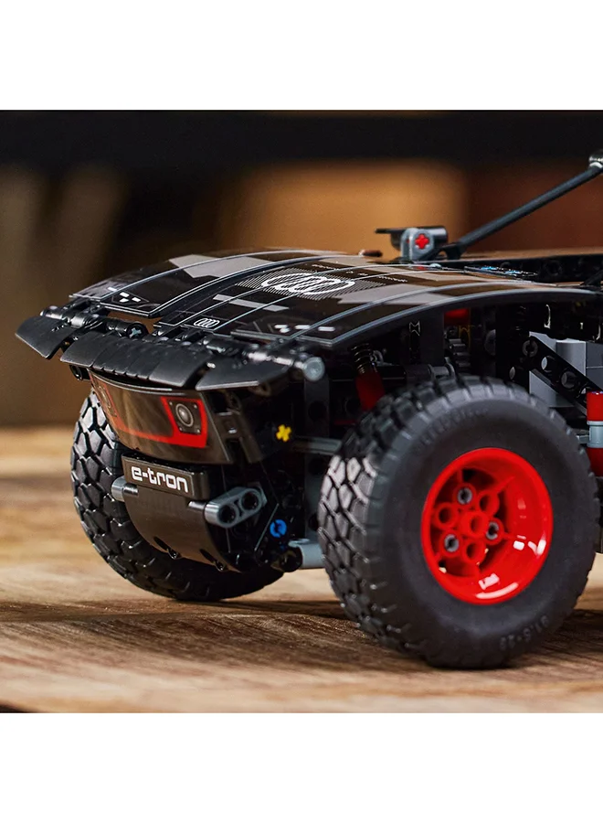 LEGO Technic Audi RS Q e-tron 42160 (914) Pieces