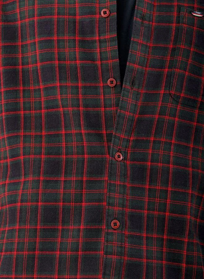 The Indian Garage Co Men Slim Fit Checkered Full Sleeves Cutaway Collar Casual Shirt