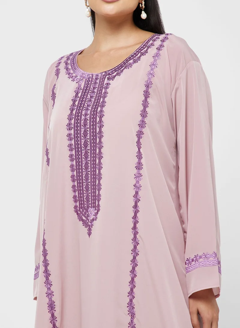 Khizana Embroidered Detail Jalabiya