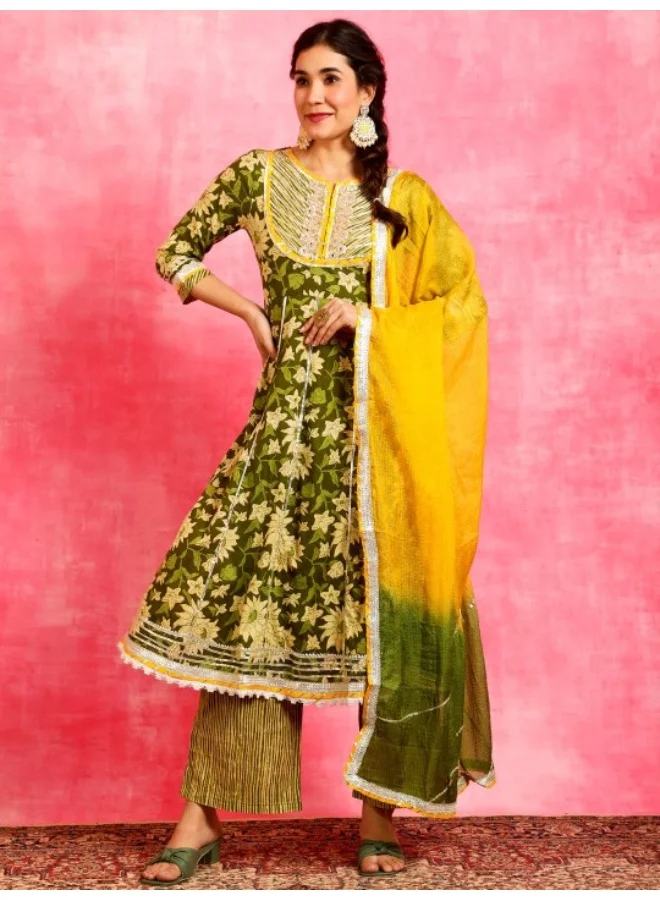 أيه كيه إس Green & Yellow Floral Printed Lace Work Anarkali & Palazzo With Dupatta Set