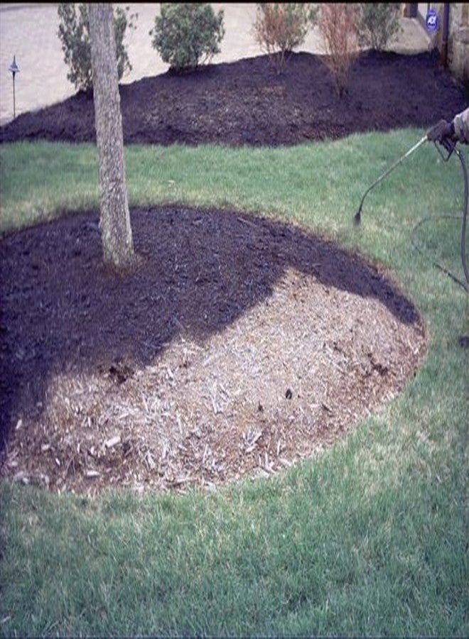 إنفيرو كولور صبغة نشارة سوداء من إنفيروكلر | 32 أونصة تكفي لمعالجة 2400 قدم مربع من النشارة، صبغة نشارة سوداء لتنسيق الحدائق، طلاء نشارة أسود لأحواض الزهور، صبغة نشارة خشبية، طلاء نشارة دائم - Image 4