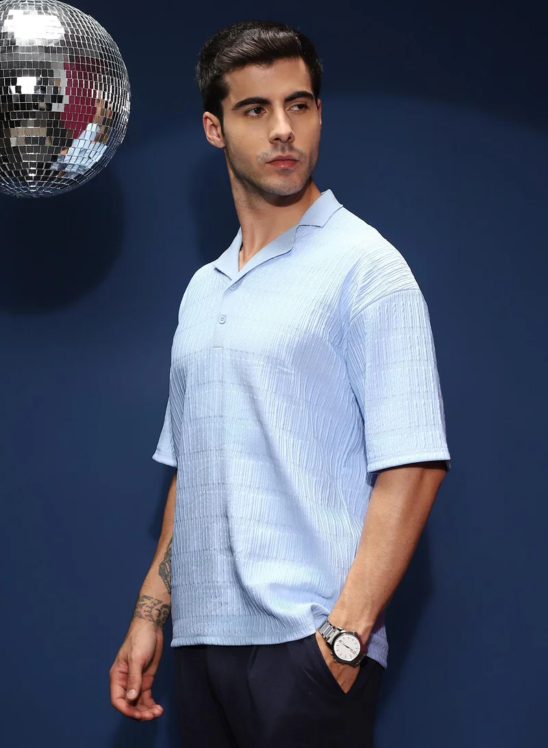 Campus Sutra Men's Powder Blue Bubble Cuban Polo T-Shirt For Casual Wear | Polo Neck | Short Cuffed Sleeves | Half-Button Closure | T-Shirt Shirt Crafted With Comfort Fit For Everyday Wear