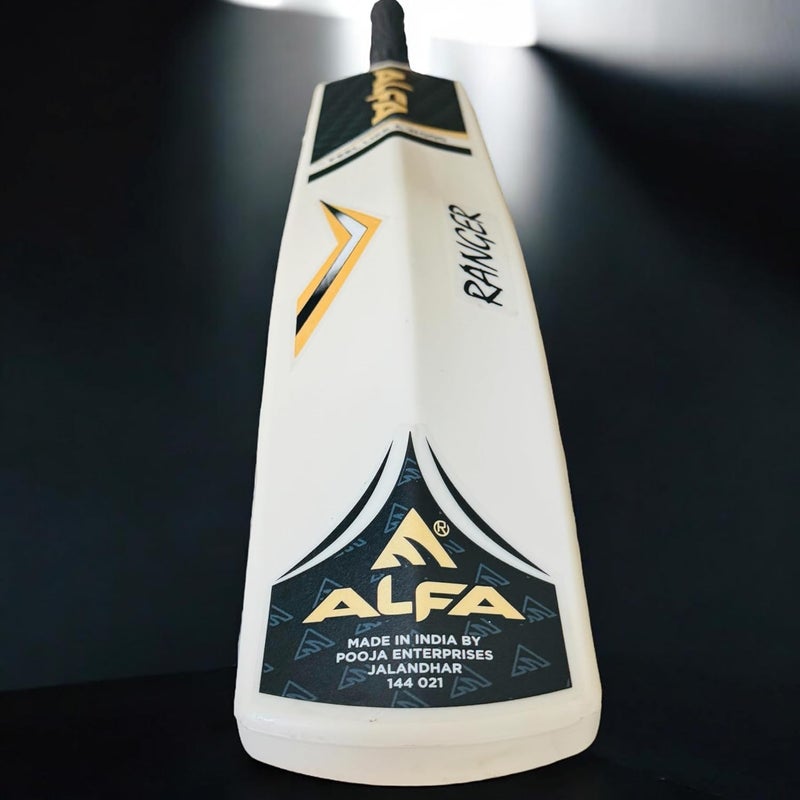 ALFA Ranger Plastic Double BLADDED Cricket BAT, Light Weight - Image 3