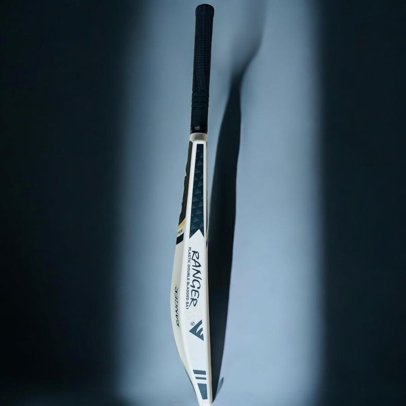 ALFA Ranger Plastic Double BLADDED Cricket BAT, Light Weight - Image 4