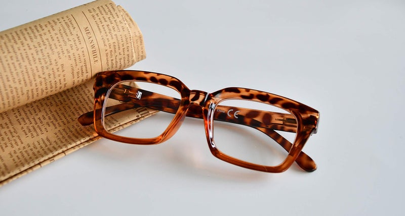 Eyekepper 4 Pack Ladies Reading Glasses - Oversized Square Design Readers for Women Tortoise - Image 5
