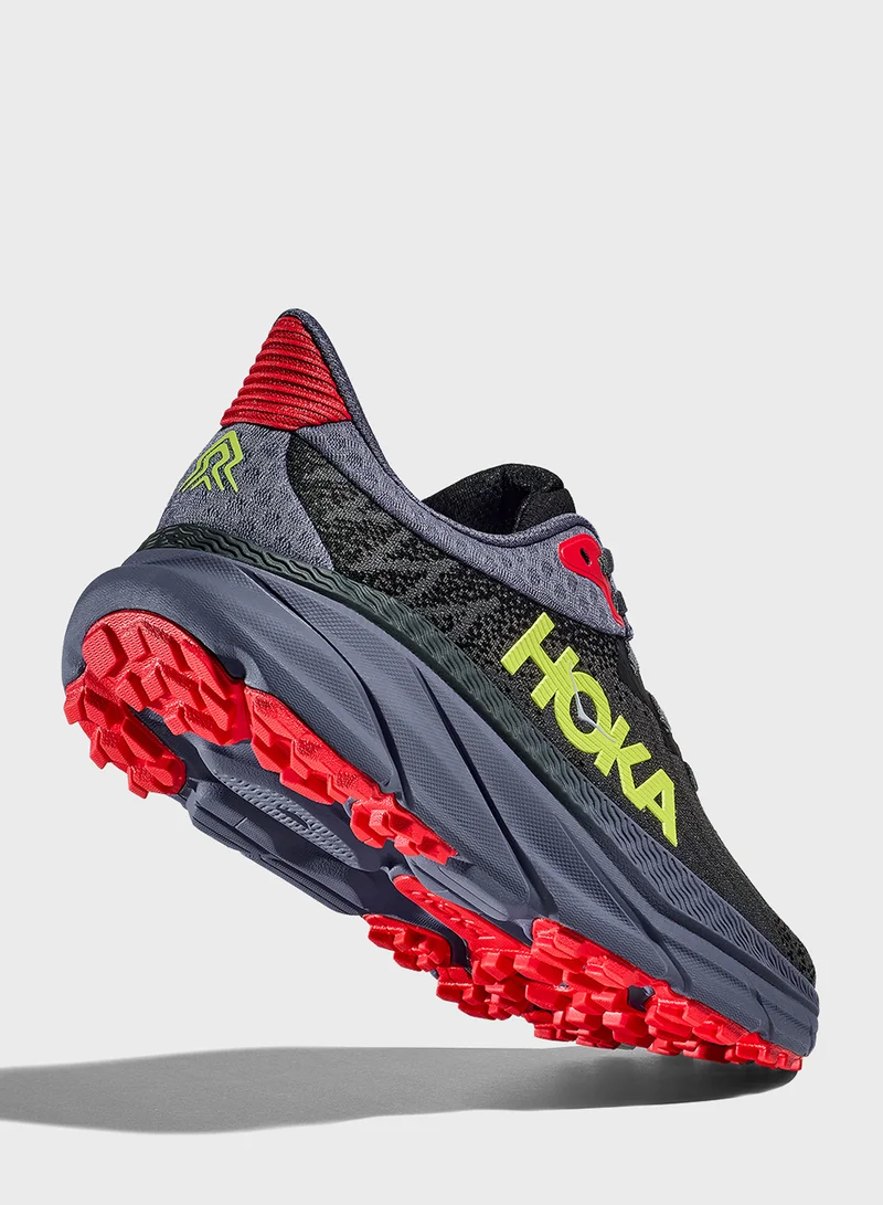 Hoka Challenger 7