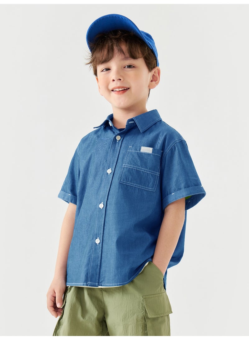 ميني بالا قميص طفل أولاد من أزرق جينز أنيق بأكمام قوية، قطعة دائمة واستيعابية للتنفس، مفتوح بأزرار، طوق مدبب مع جيب على الصدر، مثالي للارتداء اليومي وللأنشطة الخارجية والاجتماعات غير الرسمية قميص طفل - Image 2