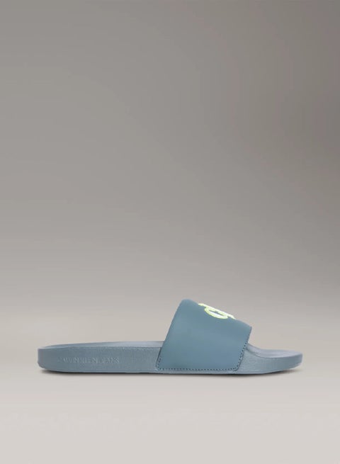 شبشب مزين بشعار كلفن كلاين