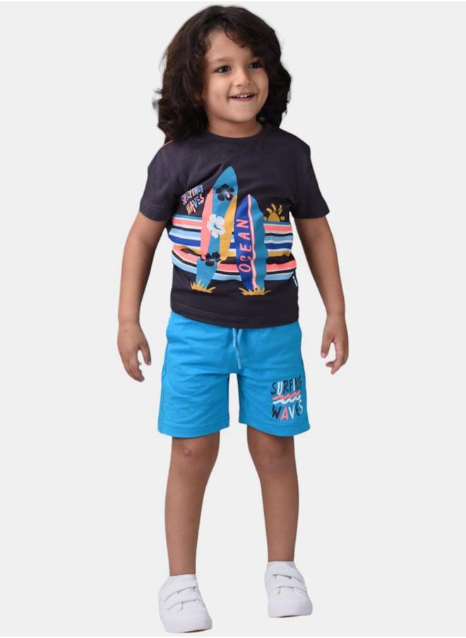 Surfing Waves Graphic Print T-Shirt & Shorts Set - pzsku/Z623A62587FFFD5E52518Z/45/_/1716833721/c16d5b16-24bc-4d69-aab8-bbcac185aac3