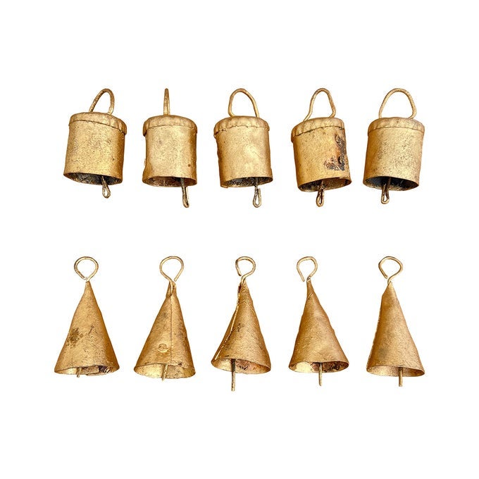 RUSTIC METAL BELLS 10 PCS VINTAGE CHRISTMAS DECORATIONS SMALL BELLS FOR CRAFTS JINGLE WITCH BELLS COW BELLS MINI ANTIQUE GOLD BELLS BOHO HANGING ORNAMENTS FARMHOUSE DECOR GARLAND