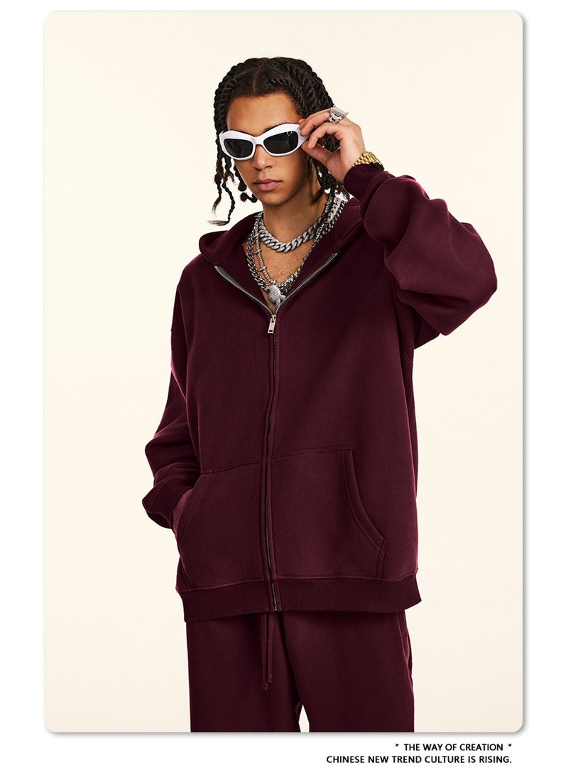 بى طقم عنابي من قطعتين: سويت شيرت بغطاء رأس بلون واحد مبطن بالصوف، كارديجان فضفاض، وبنطال رياضي - Image 3