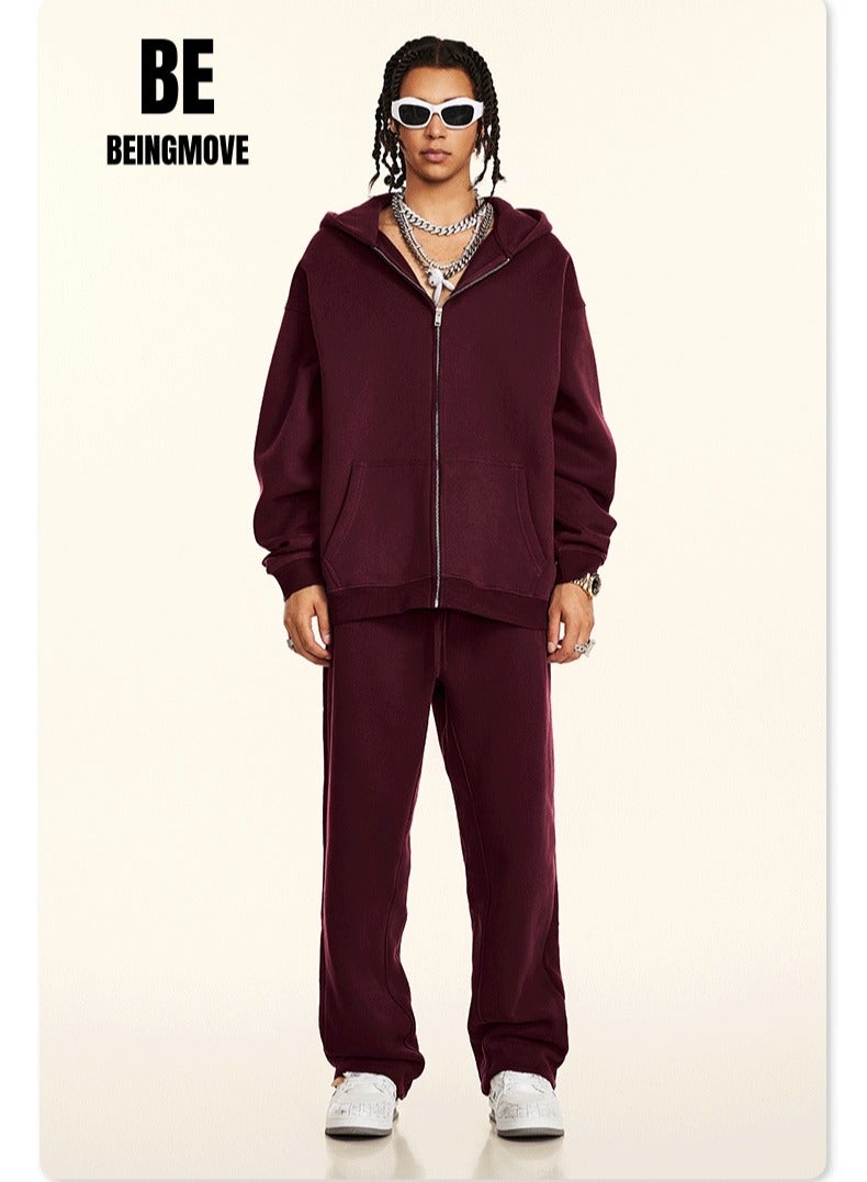 بى طقم عنابي من قطعتين: سويت شيرت بغطاء رأس بلون واحد مبطن بالصوف، كارديجان فضفاض، وبنطال رياضي - Image 1