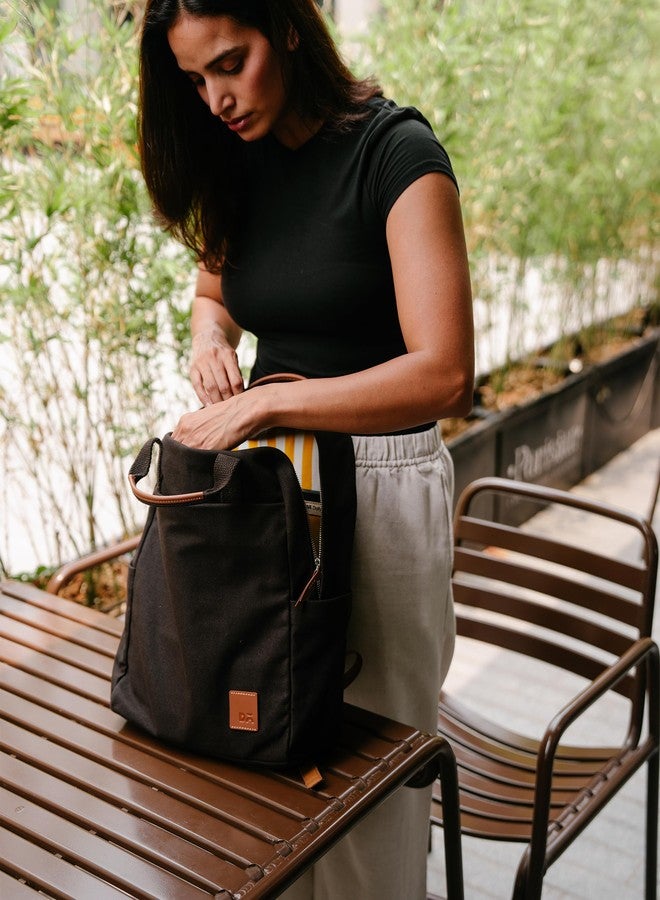 دايلي أوبجيكتز حقيبة ظهر يومية من DailyObjects بتصميم حقل القرنفل، تتسع لجهاز كمبيوتر محمول حتى 14 بوصة مع جيب مخصص للأمتعة | حقيبة سفر للجنسين | مصنوعة من قماش متين | جيوب وأقسام بسحاب - Image 3