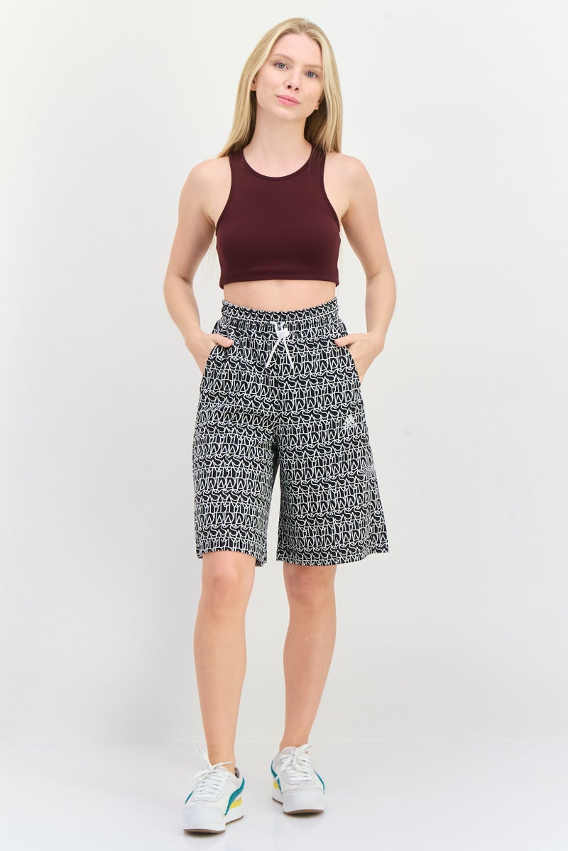 Adidas شورتات رياضية نسائية مناسبة في الهواء الطلق، أسود - Image 2