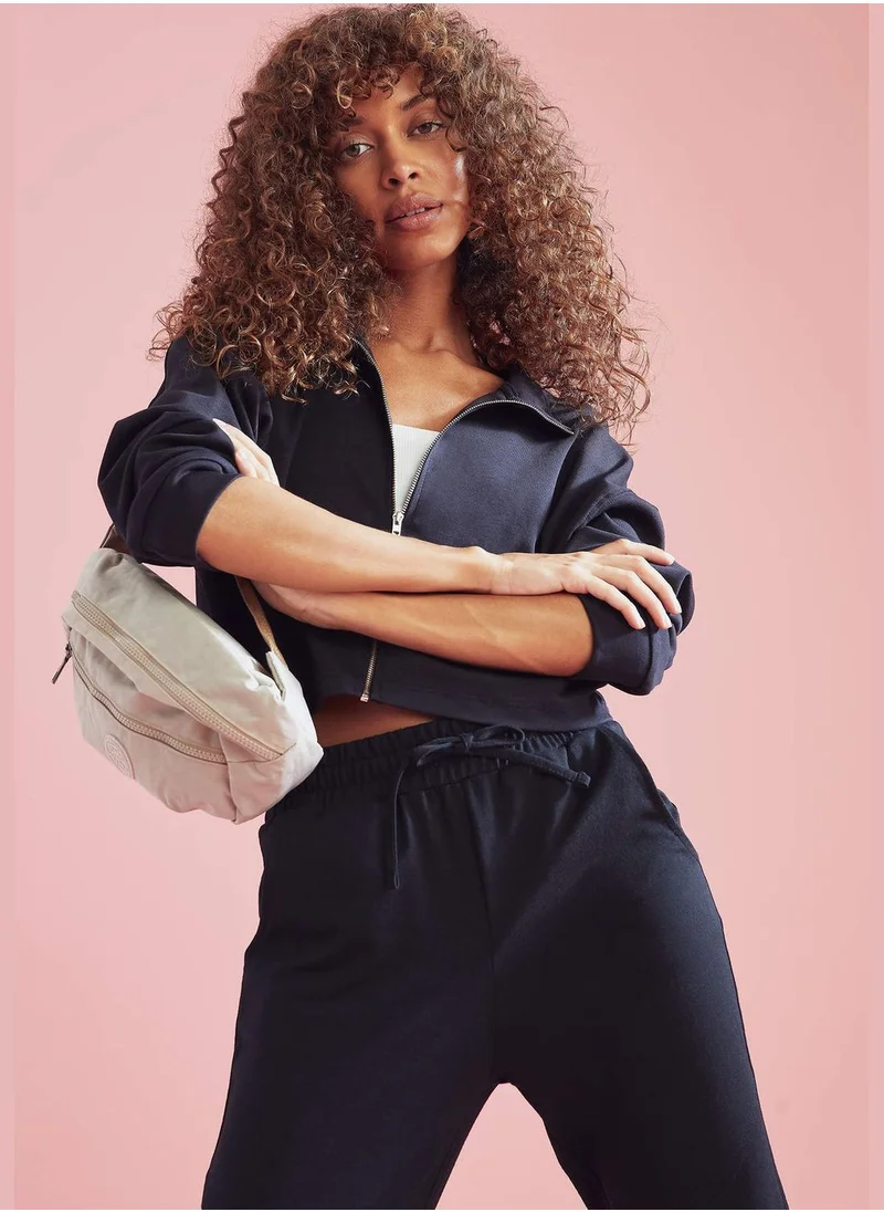 ديفاكتو Turtleneck Zippered Crop Cardigan