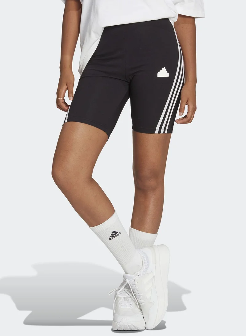adidas شورت مزين بخطوط الماركة