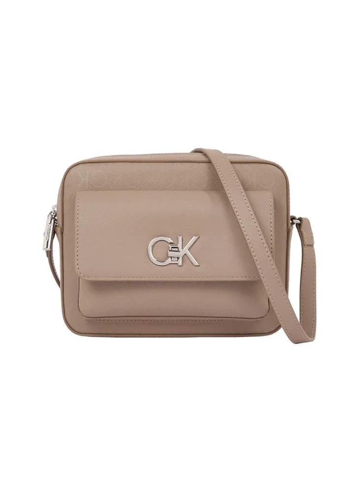 كالفن كلاين Narrow Strap Crossbody