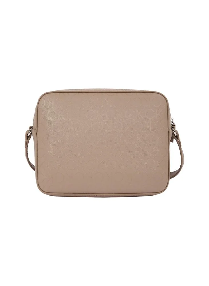 كالفن كلاين Narrow Strap Crossbody