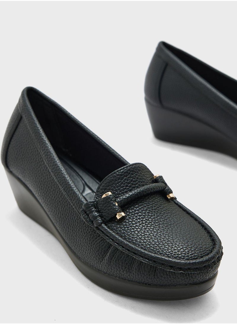 Le Confort - Round Shape Flat Moccasins - Image 1