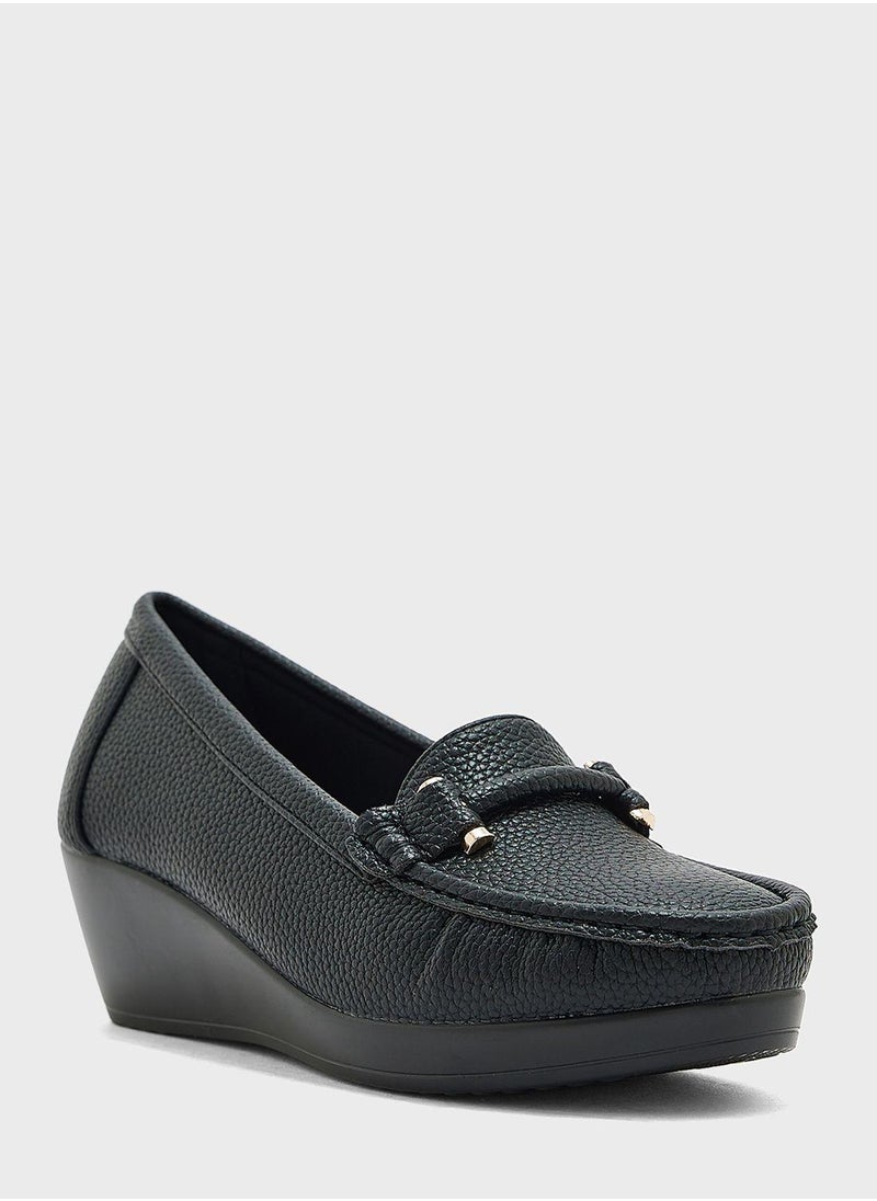 Le Confort - Round Shape Flat Moccasins - Image 1