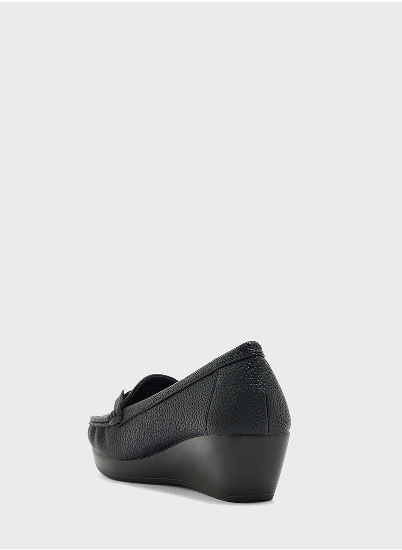 Le Confort - Round Shape Flat Moccasins - Image 1