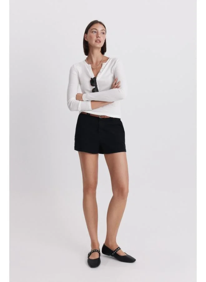 Springfield Shorts with belt