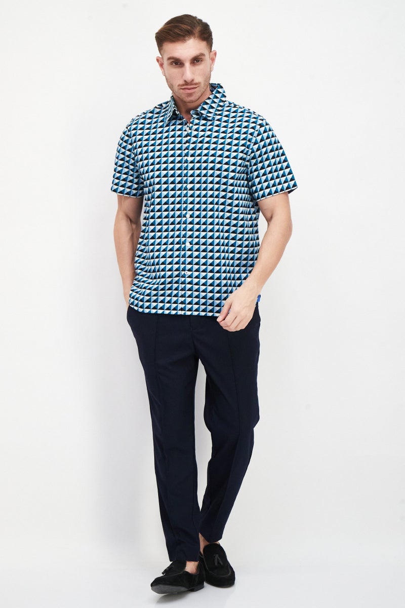 VINCE CAMUTO Men Regular Fit All Over Print Short Sleeves Casual Shirt, Navy - Image 3