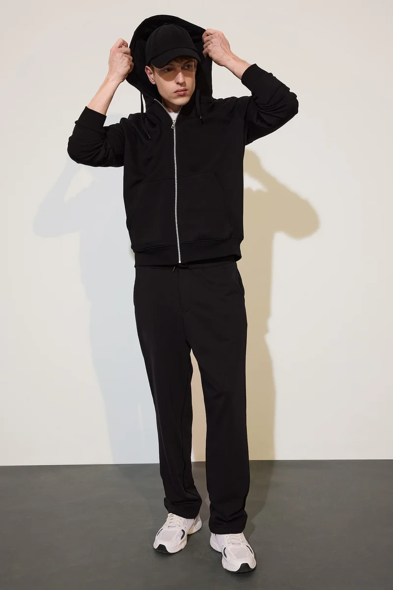 ديفاكتو Regular Fit Straight Leg Trousers