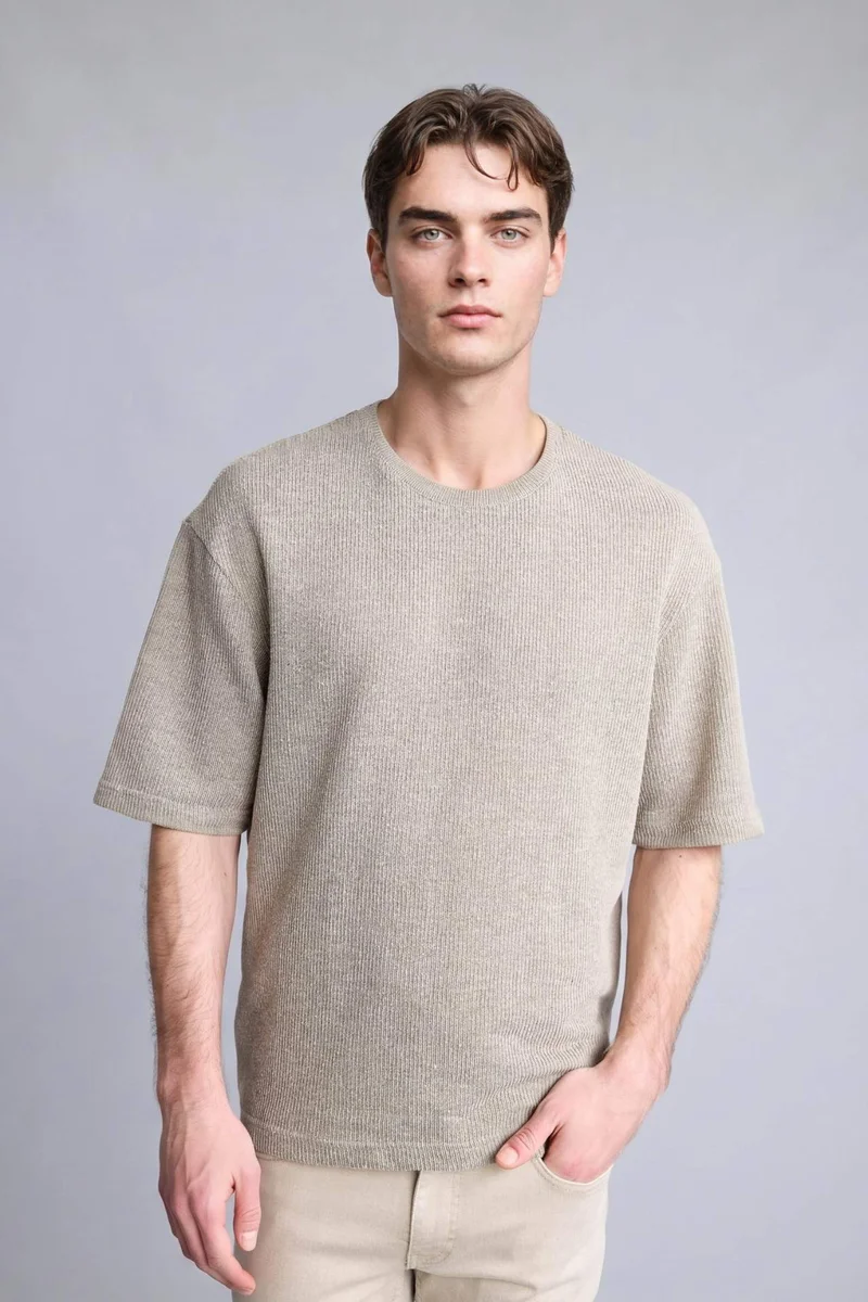 ديفاكتو Boxy Fit Short Sleeve T-Shirt
