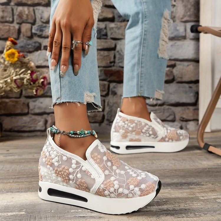 Large Size Casual Shoes For Women 2025 Spring And Thick-Soled Sports Shoes Breathable Mesh Loose High Heels - Image 4
