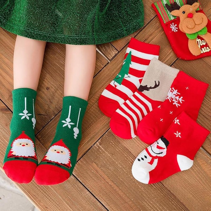 إسكدنيا تابيت 5 ازواج من جوارب الكريسماس للاطفال، جوارب مطبوعة للعطلات، جوارب شتوية دافئة لطيفة للاطفال الاولاد والبنات بعمر 3-12 سنة، جوارب جوارب قطنية مبتكرة ملونة هدية الكريسماس (عبوة مختلطة، 5 ازواج، M) - Image 2
