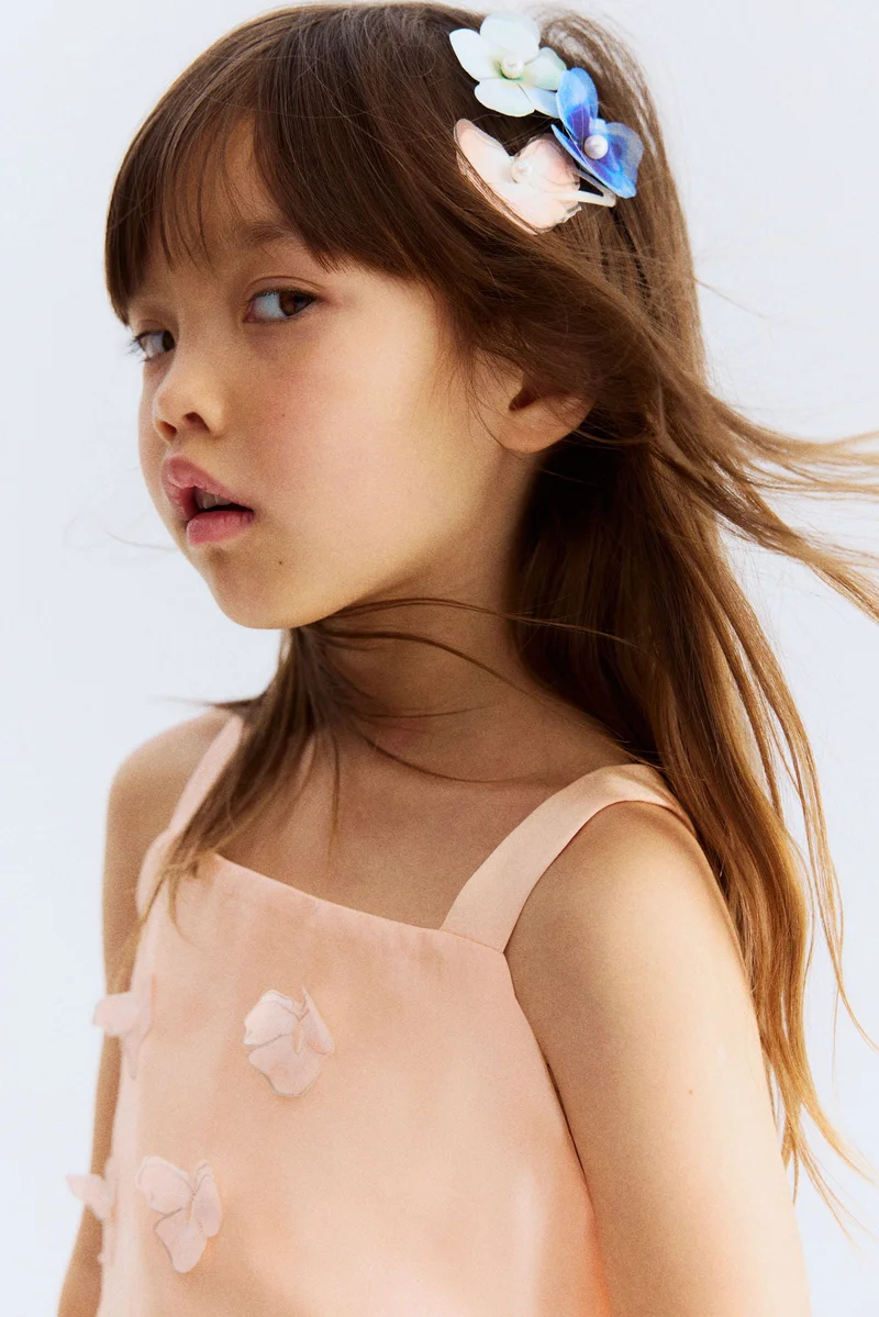 اتش اند ام فستان من قماش الأورغانزا المزخرف