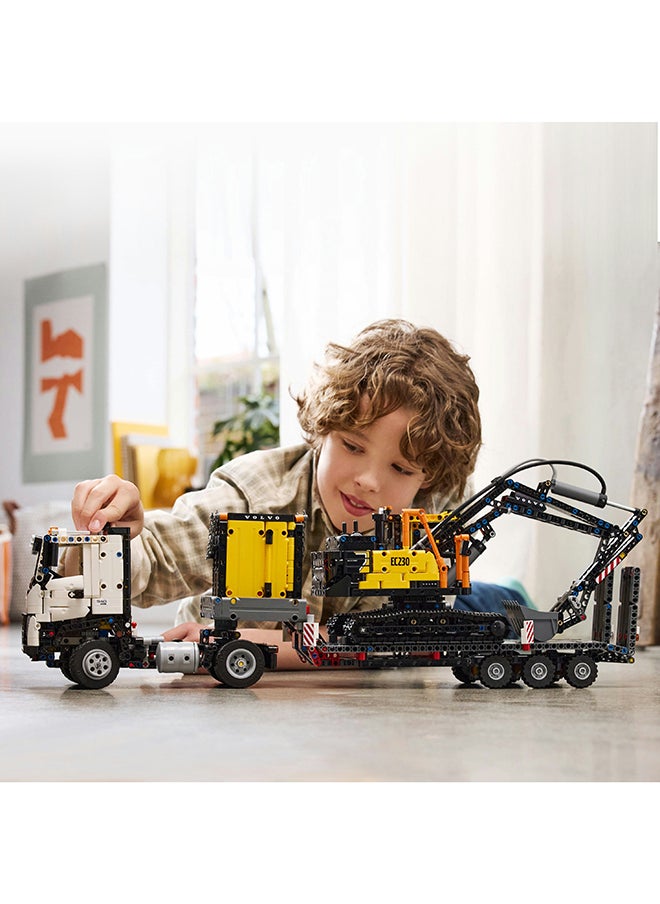 LEGO لعبة شاحنة فولتف FMX و حفارة كهربائية EC230 للأطفال، هدية مركبة لصبيان وبنات أعمارهم 10 سنوات وما فوق الذين يحبون نماذج البناء الثقيلة 42175 (2274 قطعة)  - Image 5