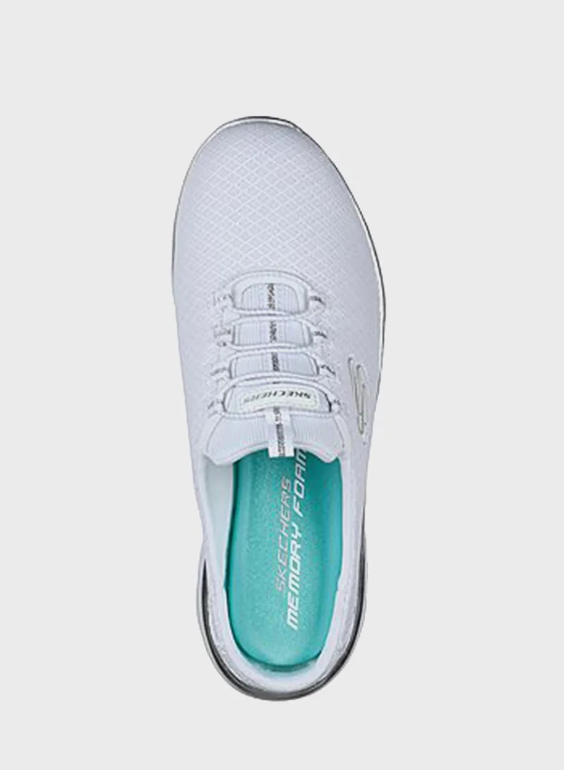 SKECHERS Summits