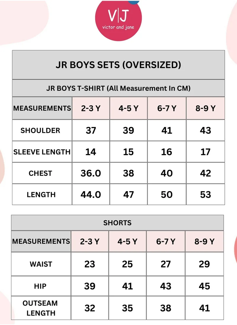victor and jane Oversized - Boys' Jacquard 2-Piece Set - T-Shirt with Badge Detail and matching Shorts with Pockets