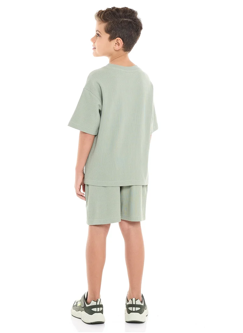 victor and jane Oversized - Boys' Jacquard 2-Piece Set - T-Shirt with Badge Detail and matching Shorts with Pockets