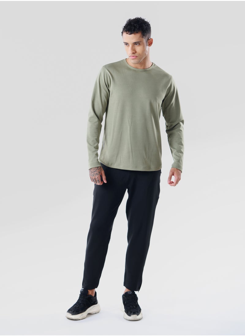 GENRLS Men's Classic Curve Hem T-shirt Green  - Image 4