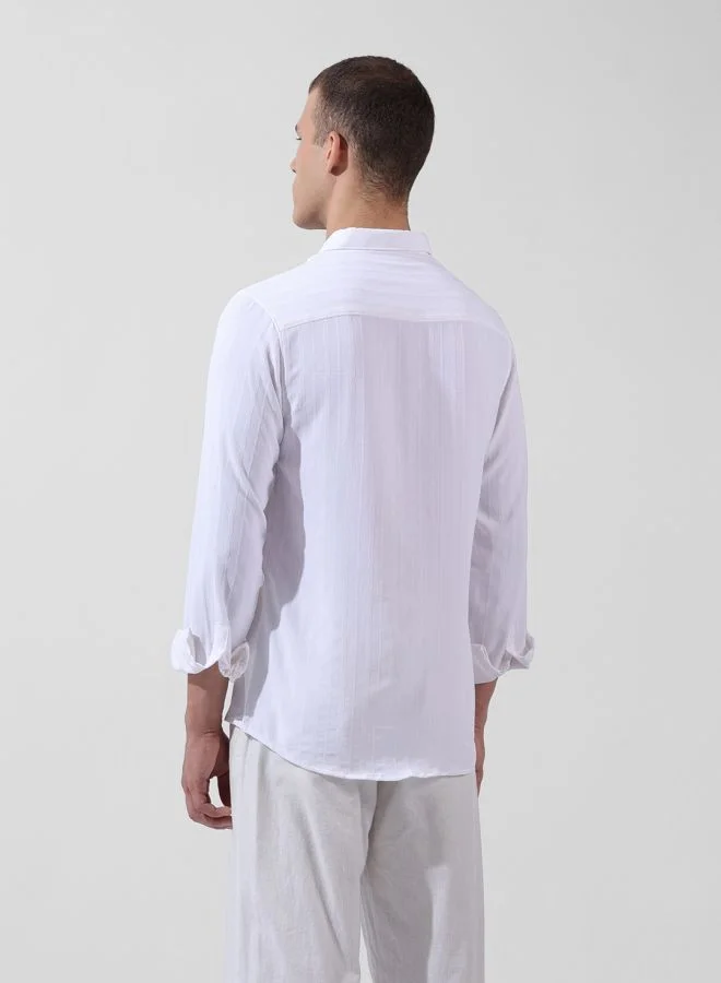 شركة المرآب الهندية Men Regular Fit Textured Cutaway Collar Full Sleeves Shirt