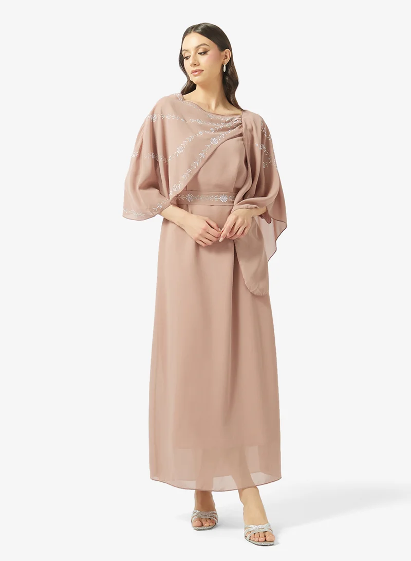 خزانة Embroidered Cape Dress