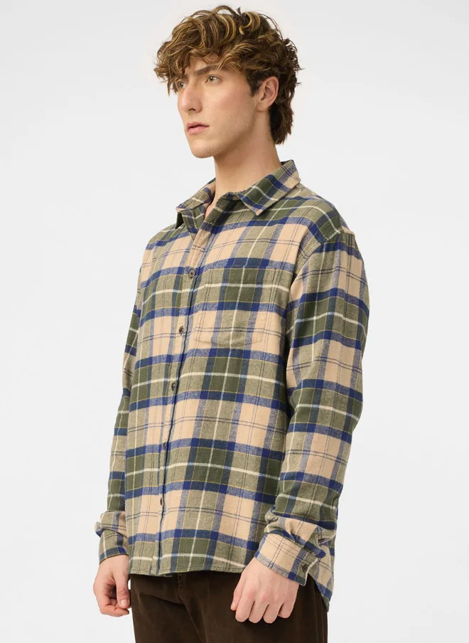 The Souled Store  The Souled Store Men Relaxed Fit Checked Shirt  | Best Price UAE