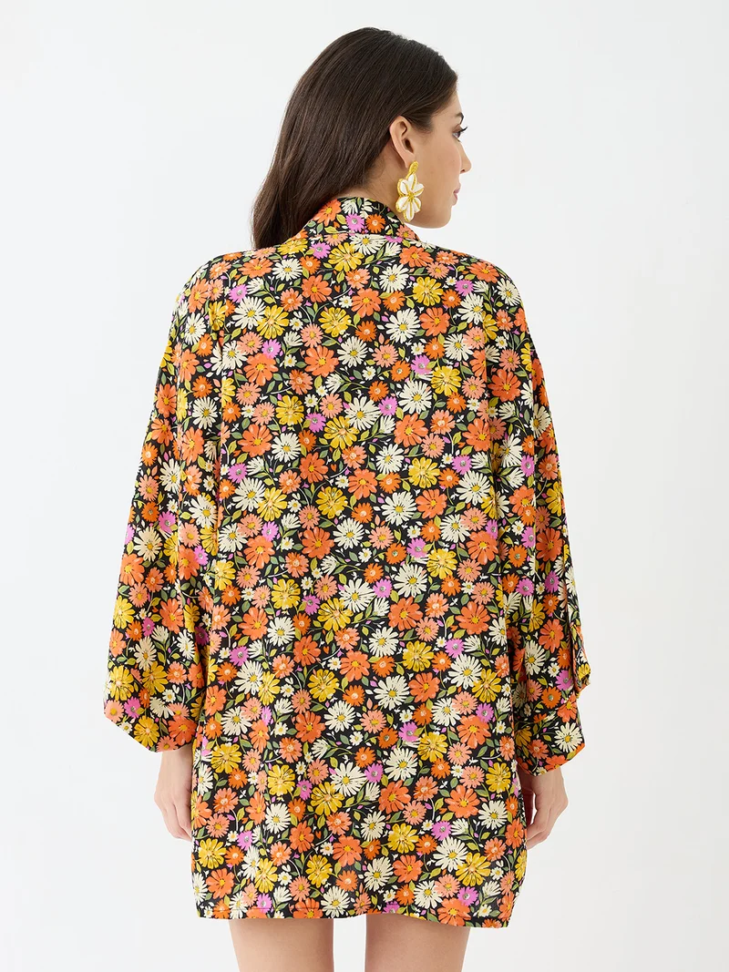 globus Women Multi Square Neck Strappy Shoulder Floral Print Crop Top With Shorts & Kimono Sleeves Shrug Co-Ord Set