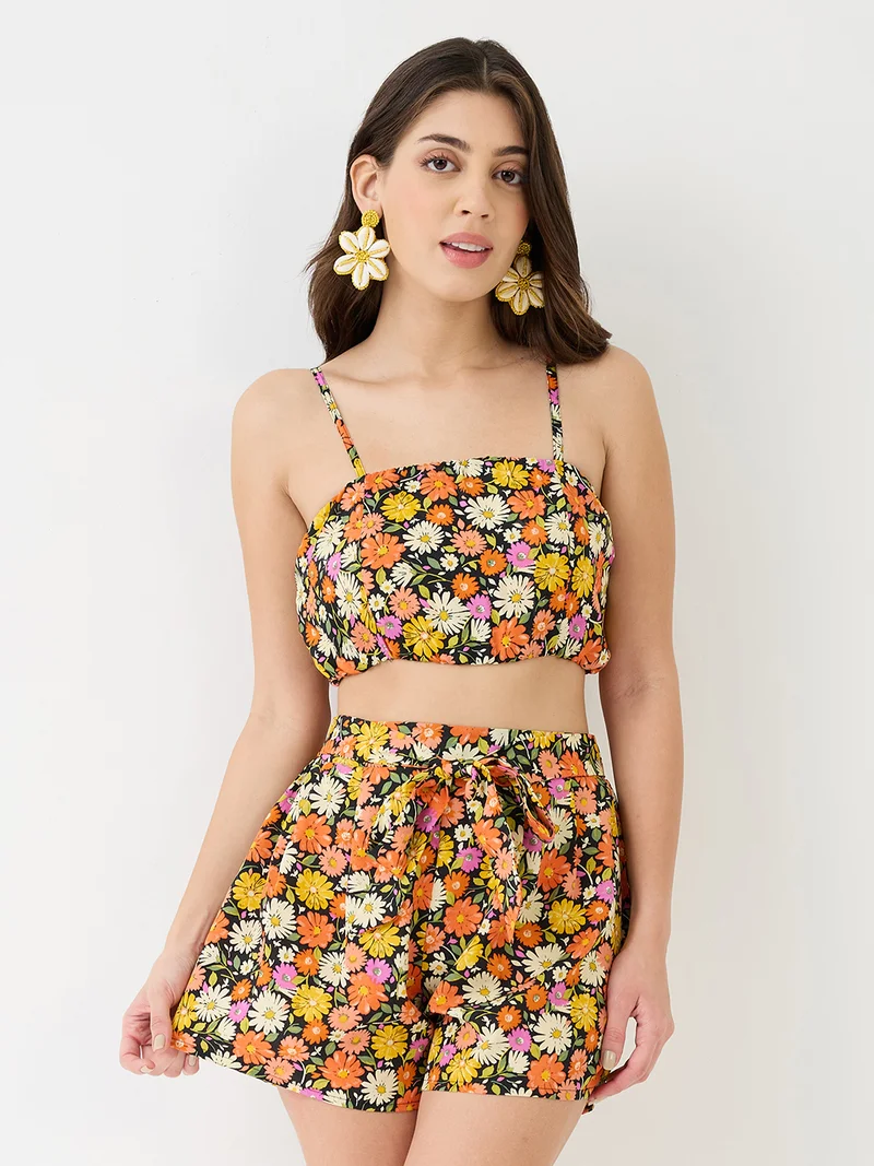 globus Women Multi Square Neck Strappy Shoulder Floral Print Crop Top With Shorts & Kimono Sleeves Shrug Co-Ord Set
