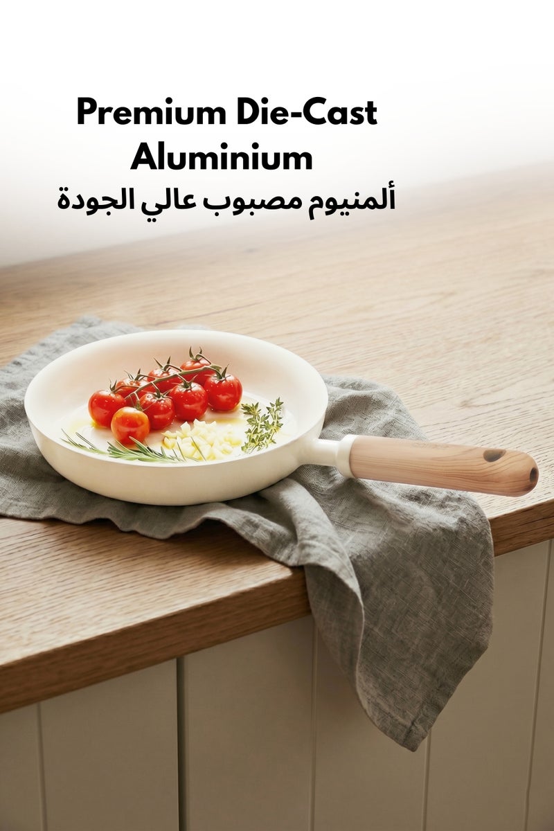 كاروت مقلاة كاروت 8 بوصات سيراميك غير لاصقة بطلاء صحي غير سام خالٍ من PFAS، بمقبض بتصميم خشبي وقاعدة توزيع حرارة متساوٍ، متوافقة مع جميع المواقد وآمنة لغسالة الصحون (كريمي) - Image 5