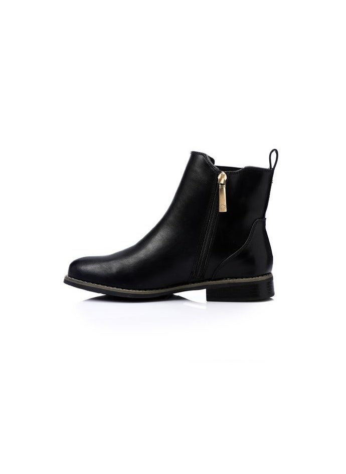 DejaVu - Women's basic Chelsea boots - Image 1