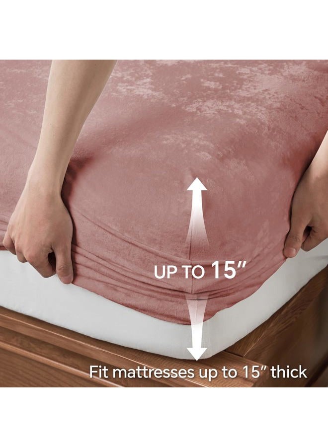 BEDELITE Velvet Fitted Sheet and Pillowcases Set, Luxury Soft Fuzzy Bottom Sheet with Reinforced Elastic Corner Straps, Deep Pocket up to 15 Inch, 1 Fitted Sheet and 2 Pillowcases (Full, Dusty Pink) - Image 5