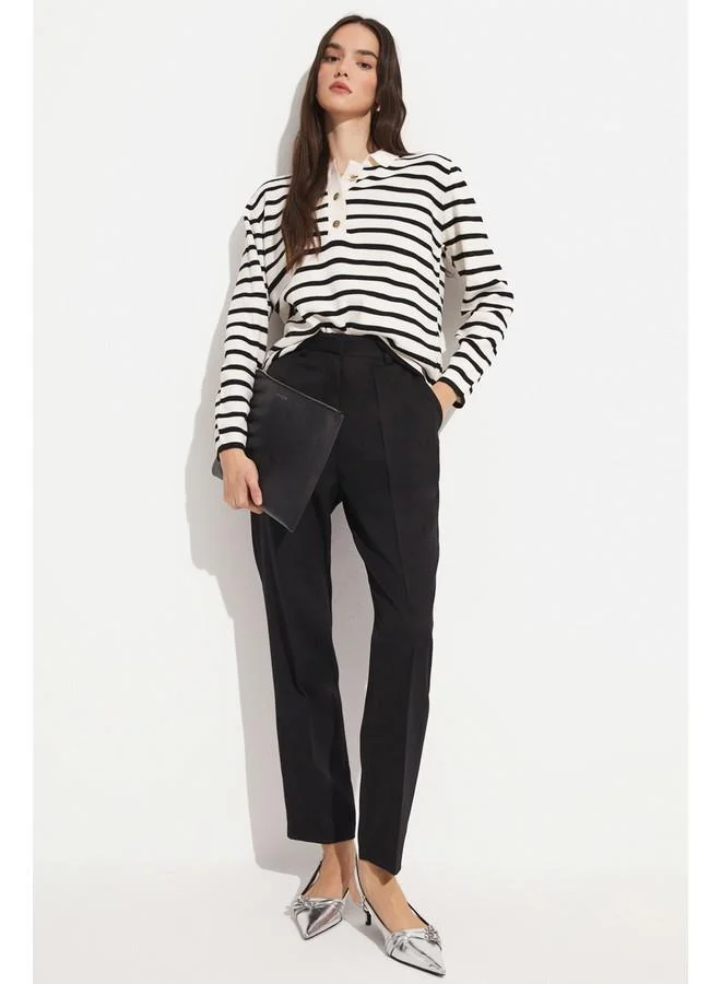 جون June Straight Cut Woven Trouser Black