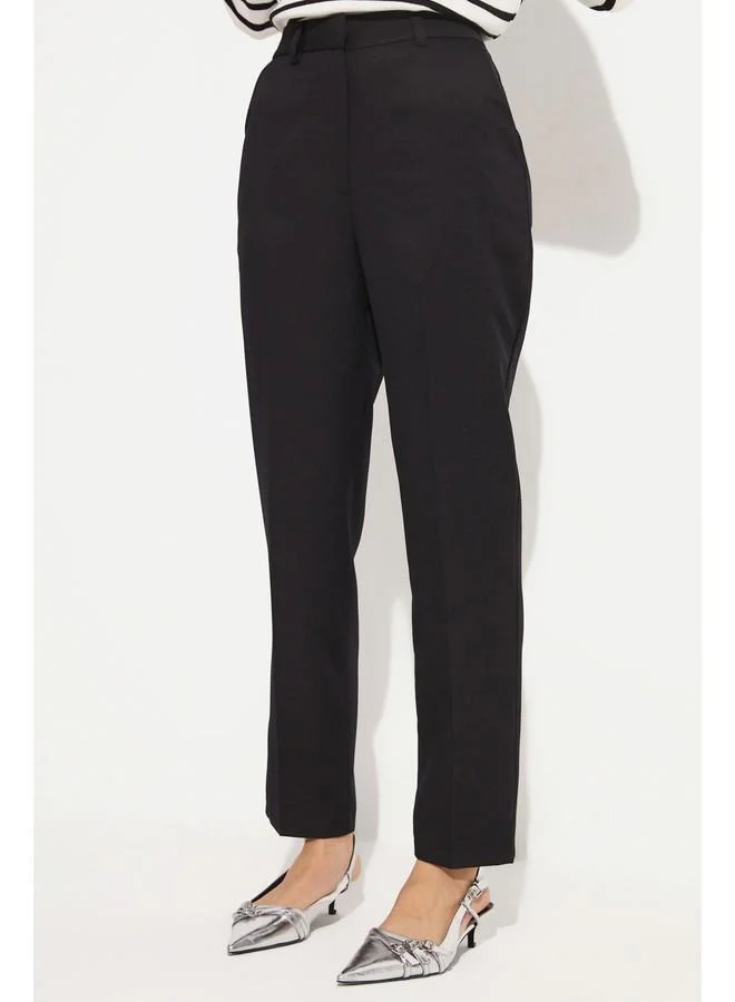 جون June Straight Cut Woven Trouser Black