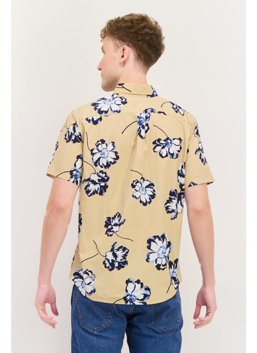 Men Standard Fit Floral Print Short Sleeves Casual Shirt, Beige - pzsku/Z6275B2A6EE2AE206B568Z/45/_/1737728212/b0b2ebe9-3105-445a-9ae0-639cda9074b1